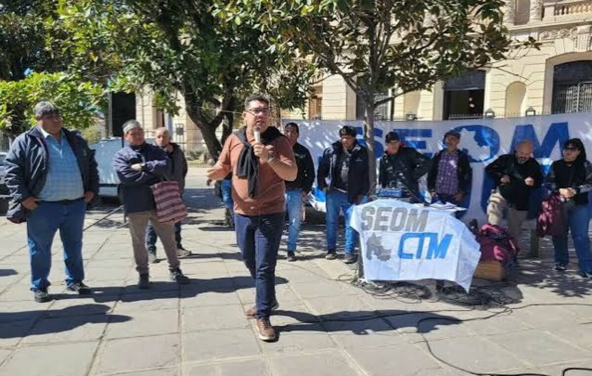 Jujuy: Rotundo rechazo de SEOM al cierre de paritarias con bono de fin de año