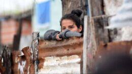 En el Gran Santa Fe la pobreza superó con creces la media nacional y alcanzó al 38,6% de la población, y en el Gran Rosario subió fuerte la indigencia