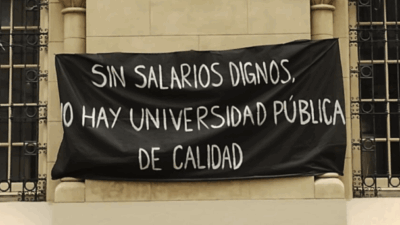 Casi cuatro de cada diez docentes universitarios pensaron en renunciar por la crisis salarial