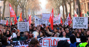 El primer ministro de Francia convocó un gabinete de crisis por la creciente protesta estudiantil