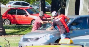 Hay al menos 1395 cuidacoches en Rosario, y el Concejo analiza la implementación de la ley